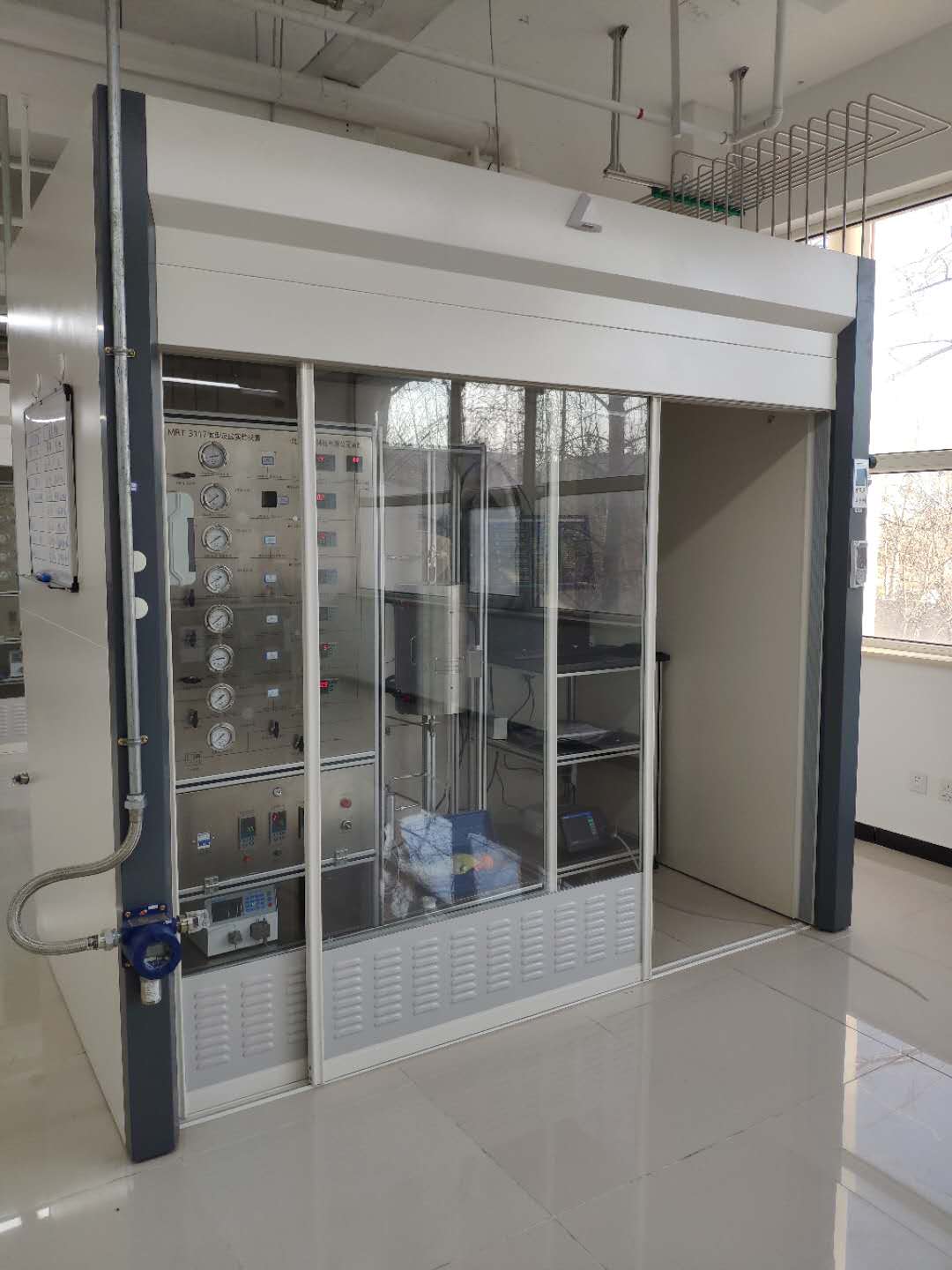 1720601250787356.jpg 走入式通風推拉門.jpg